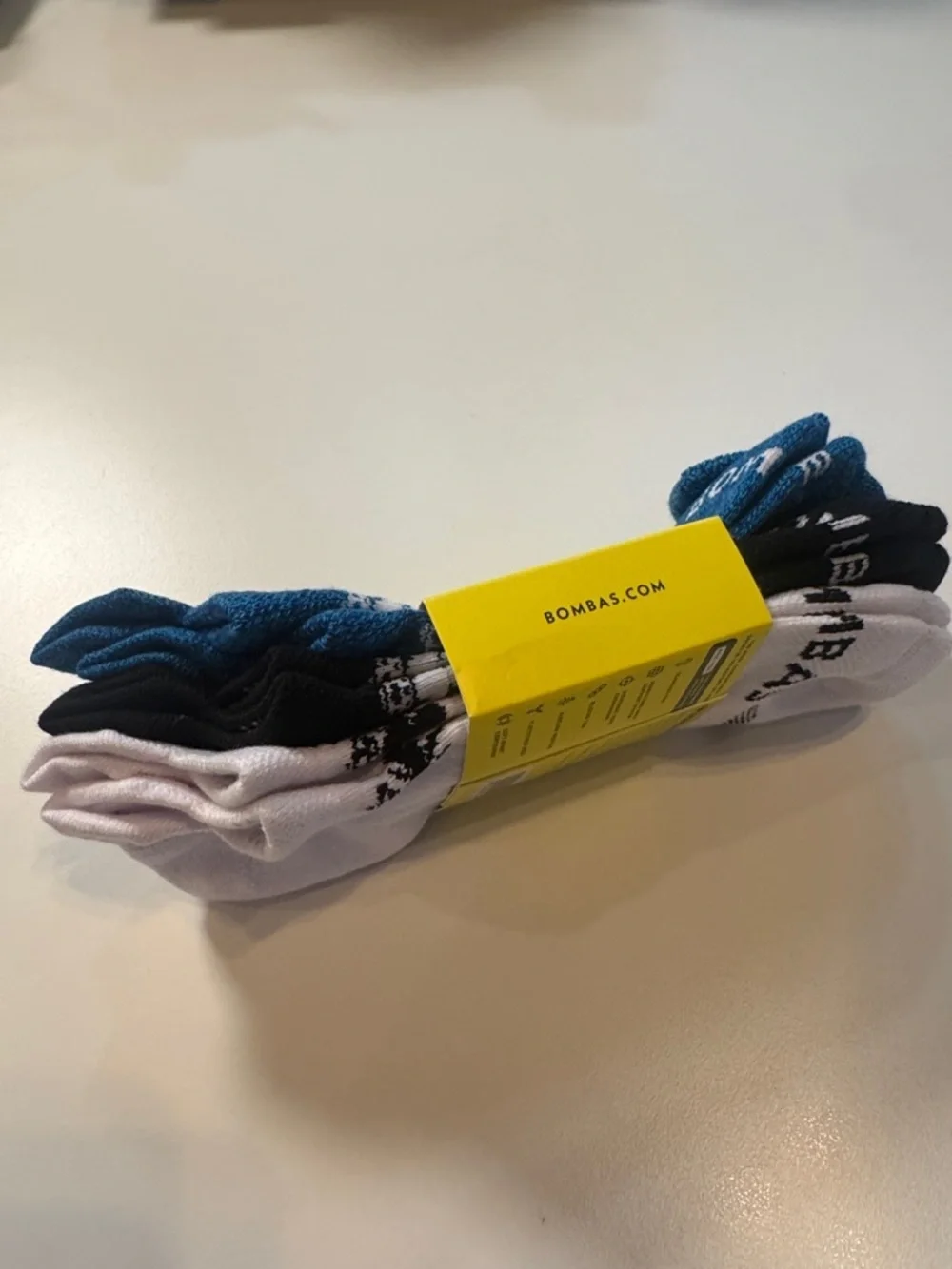 Bombas NWT 3Pair HEX-TEC SZ: Med Color: 1ea Blue, White, Black